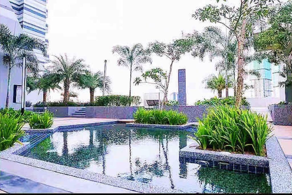 Legoland Jb Aghome Medini 3Room8Pax Bukit Indah Nusajaya  Exterior foto